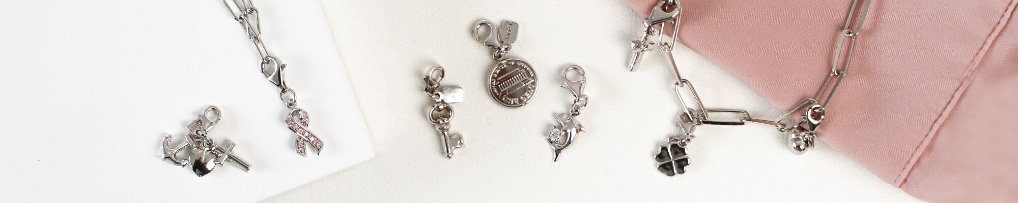 Bedels / Charms