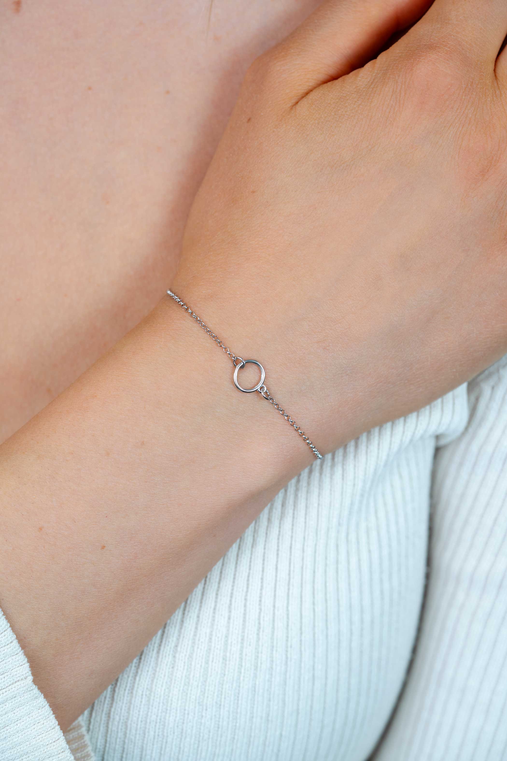 Giftset: Zilveren armband met open rondje en bijpassende zilveren ketting. Een complete look in één giftset GIFTSET2523