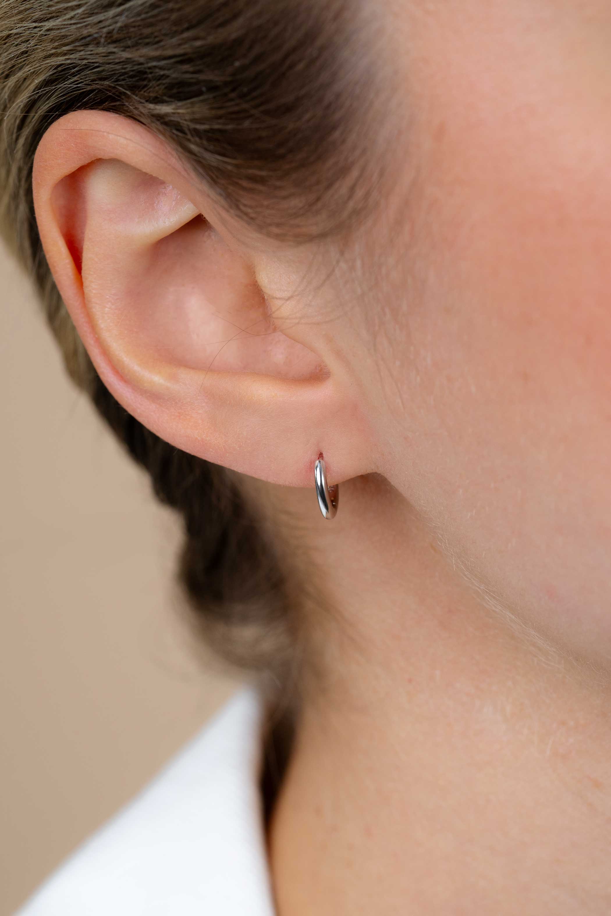 ZINZI zilveren luxe oorringen glad 10x2mm ZIO2261