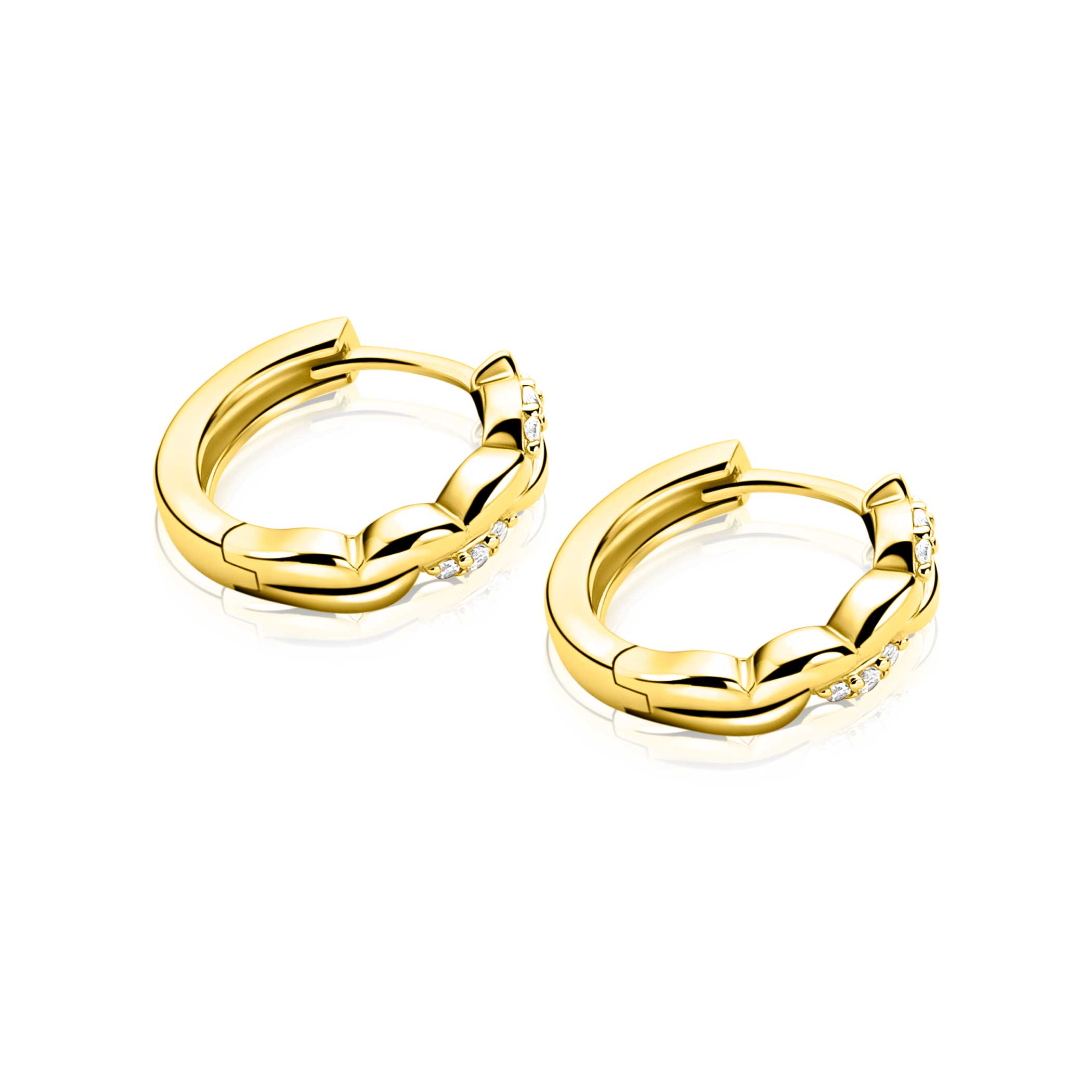 13mm ZINZI gold plated zilveren oorringen met een sierlijk golvend design, subtiel bezet met witte zirkonia’s, luxe klapsluiting ZIO2875
