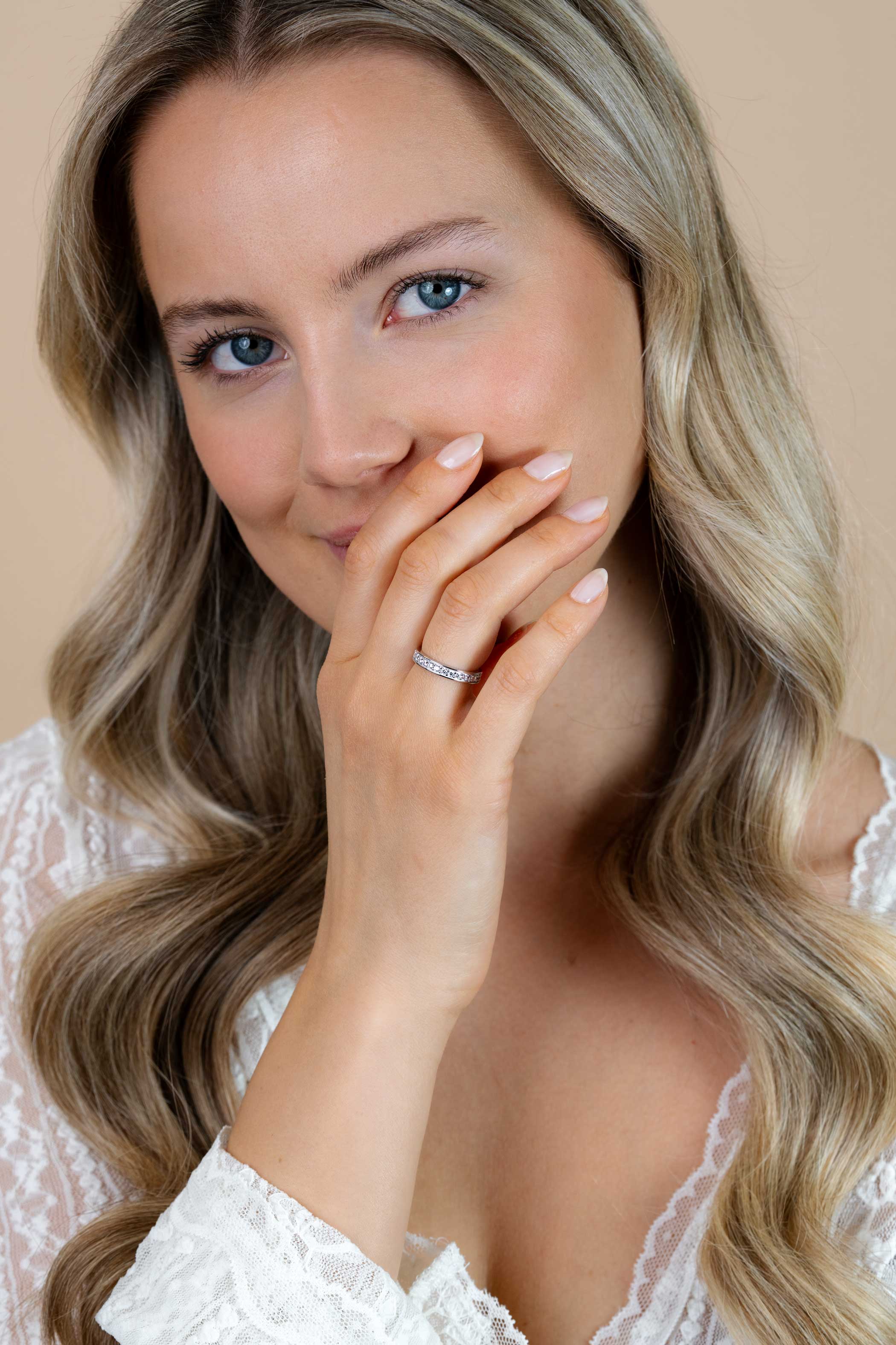 ZINZI zilveren ring wit ZIR2050