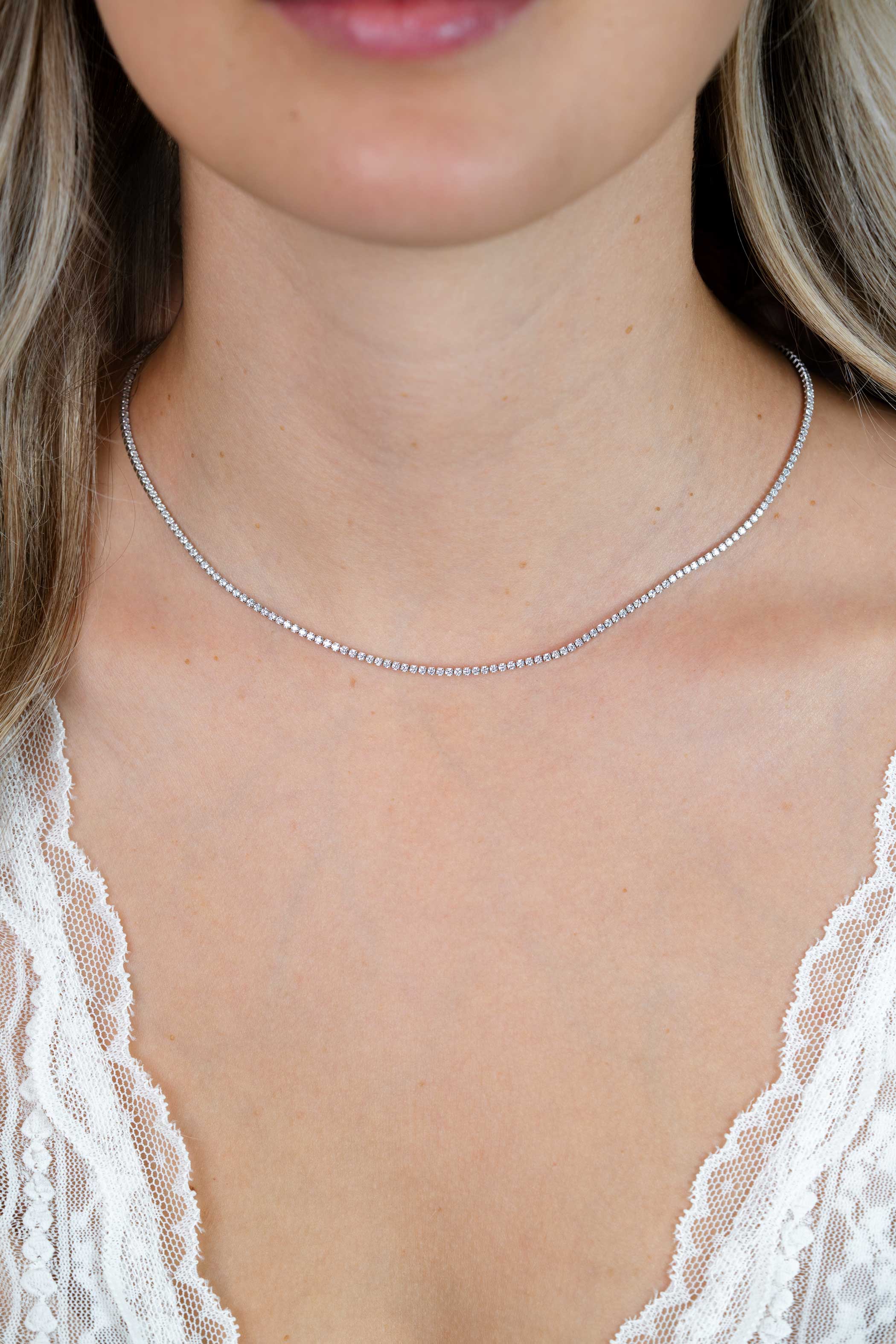 ZINZI zilveren tennis collier 45cm met rijzetting witte zirconia's 1,7mm breed ZIC2794