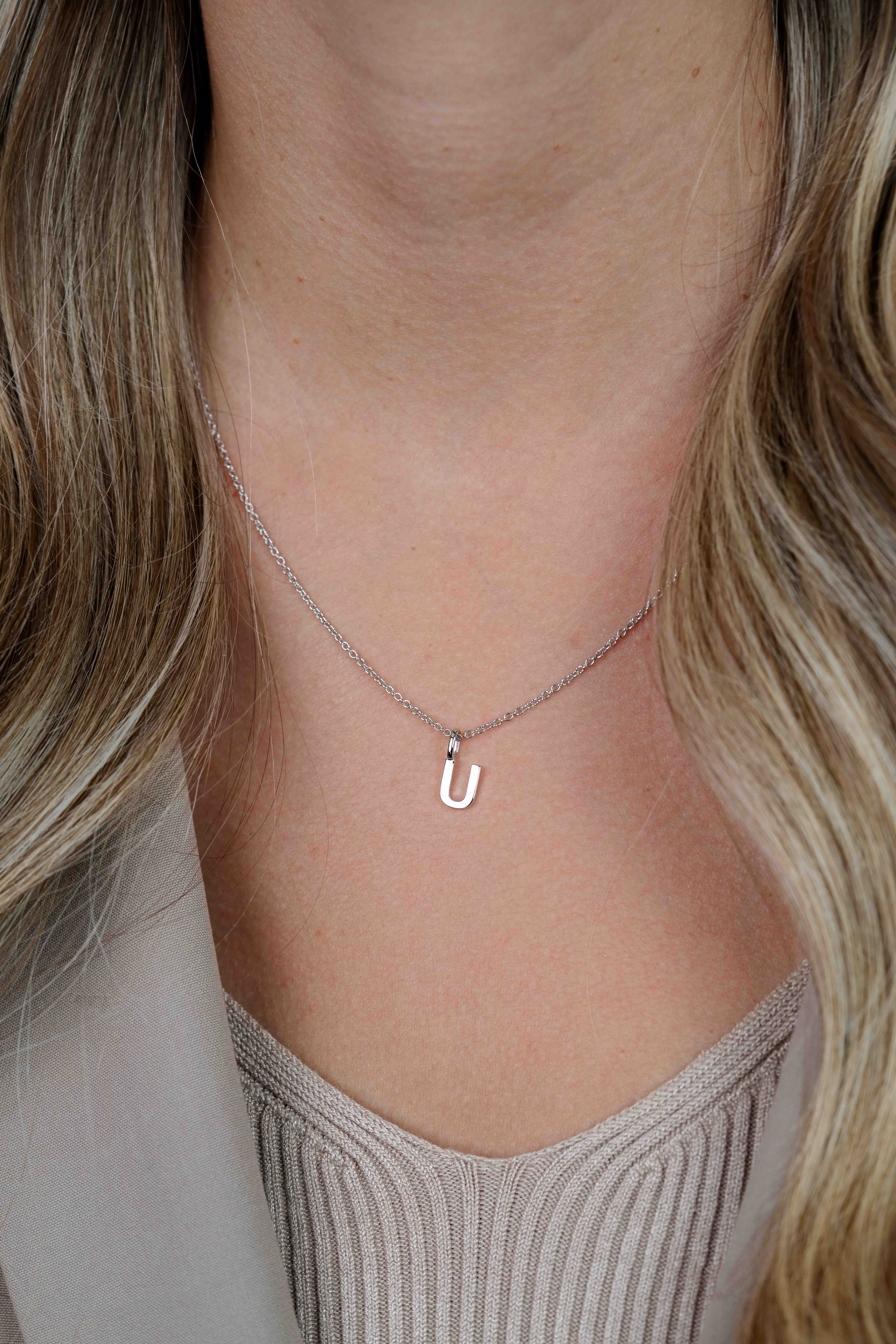 ZINZI zilveren letter hanger U ZIH2140U