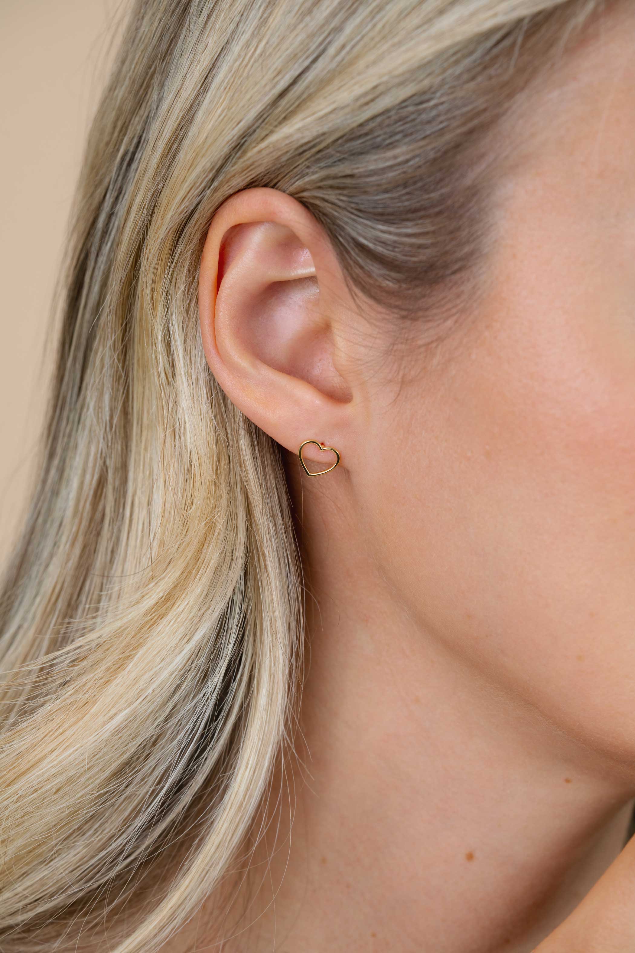 ZINZI zilveren oorknoppen 14K geelverguld open hart 8mm ZIO1630G