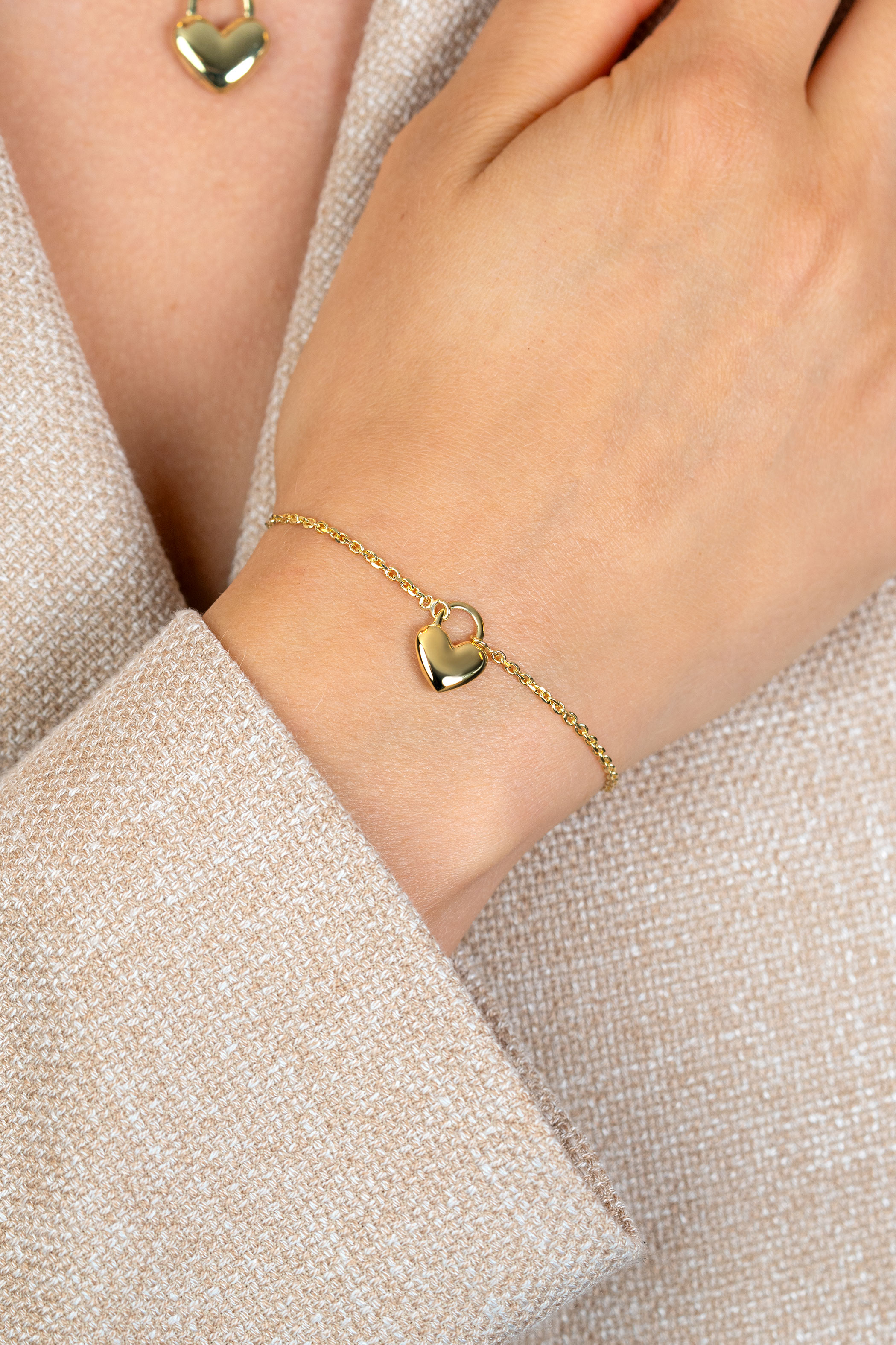 ZINZI gold plated zilveren schakelarmband met hartvormige slot hanger 17-20cm ZIA2673G