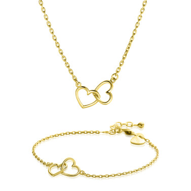 Giftset: Gold plated zilveren armband met twee verbonden hartjes en bijpassende gold plated zilveren ketting. Een complete look in één giftset GIFTSET2513G