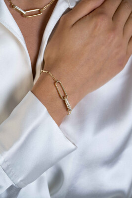 ZINZI gold plated zilveren schakel armband  met 2 grote ovale schakels, bezet met witte zirconia ZIA2371Y