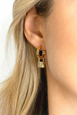 ZINZI gold plated zilveren oorbedels trendy slotje 13mm ZICH2353G (zonder oorringen)