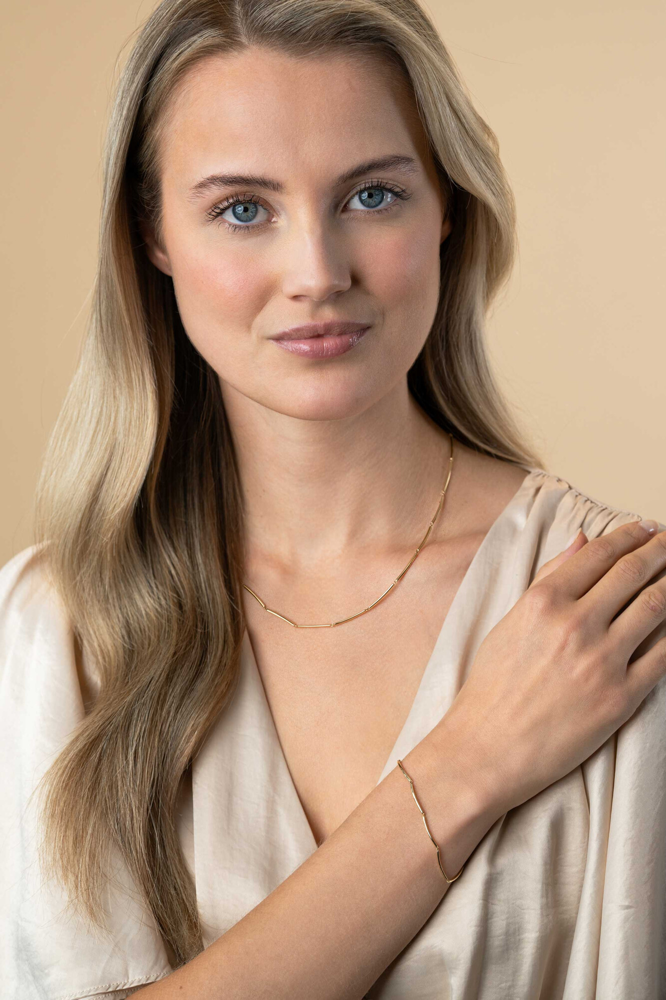 ZINZI Gold 14 krt gouden armband met langwerpige glanzende staafjes 1,6mm breed 16,5-19cm ZGA461
