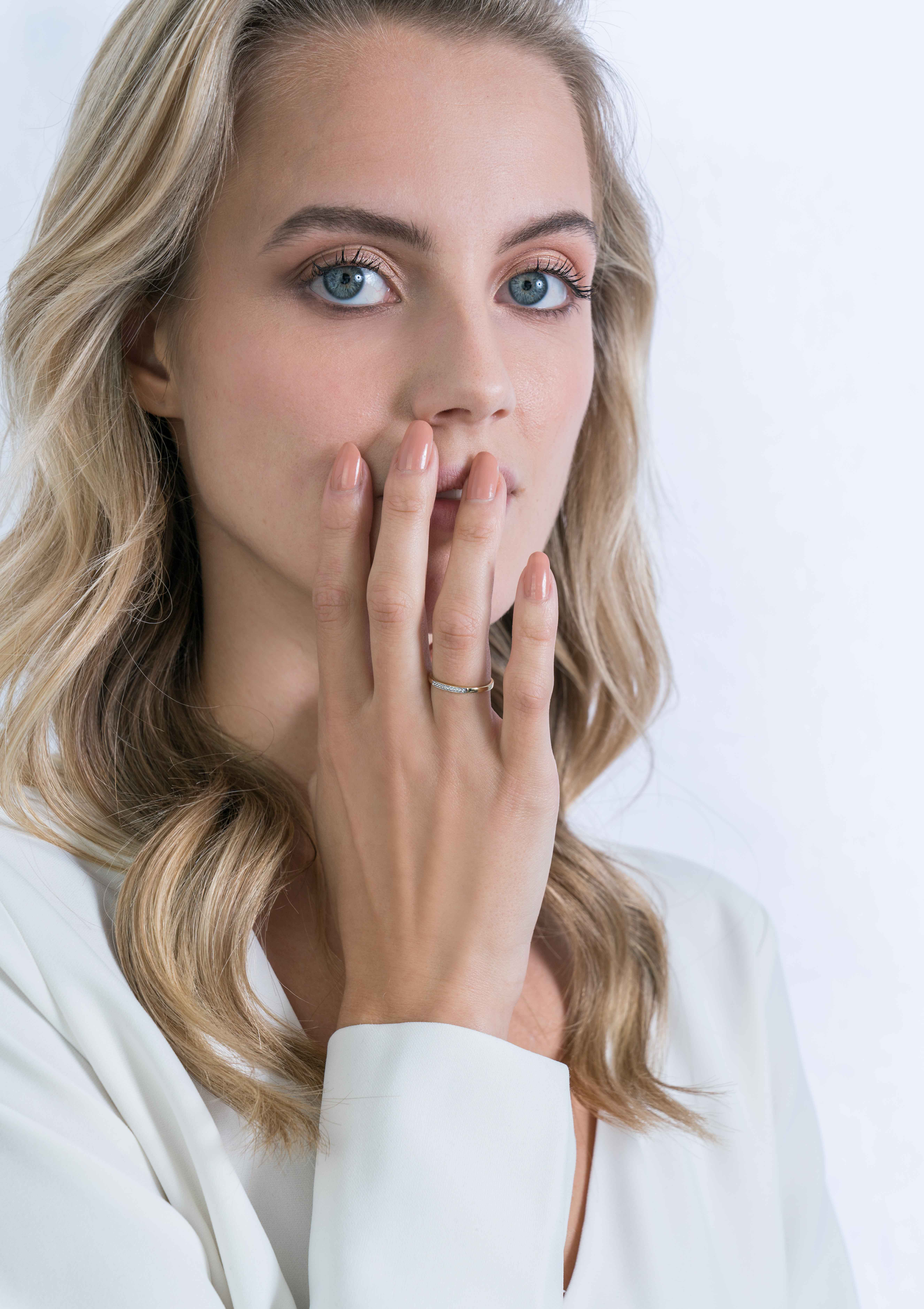 ZINZI Gold 14 karaat gouden aanschuifring rijzetting wit ZGR148
