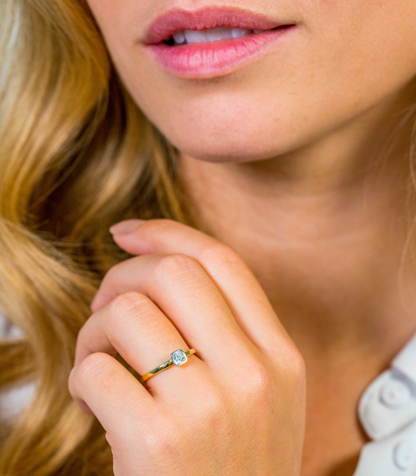 ZINZI Gold 14 karaat gouden aanschuifring vierkant wit ZGR150
