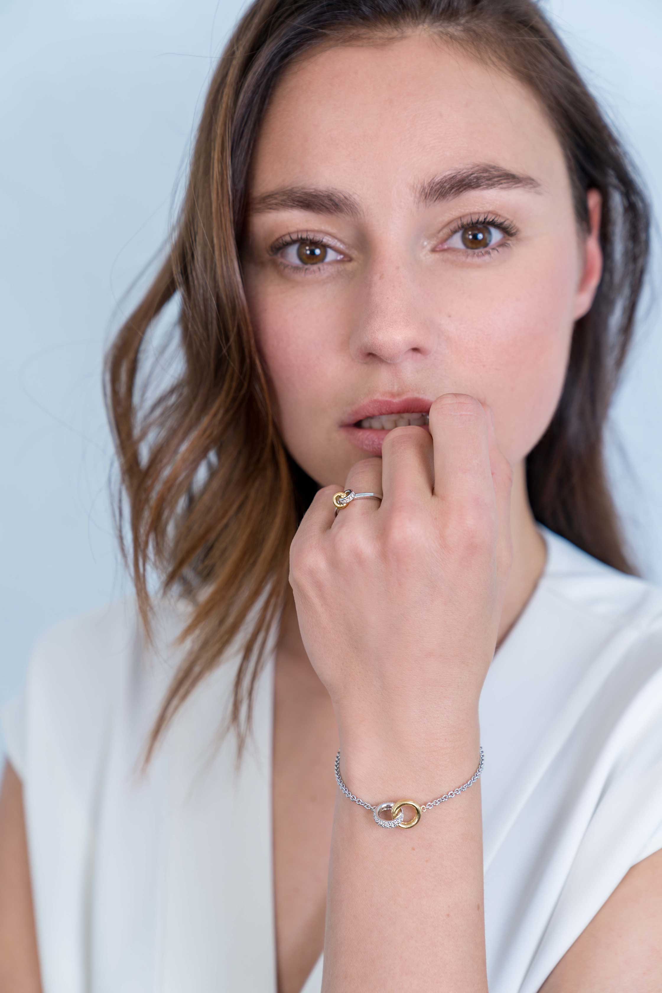 ZINZI zilveren armband bicolor schakel met twee ringen verbonden 18-21cm ZIA2102