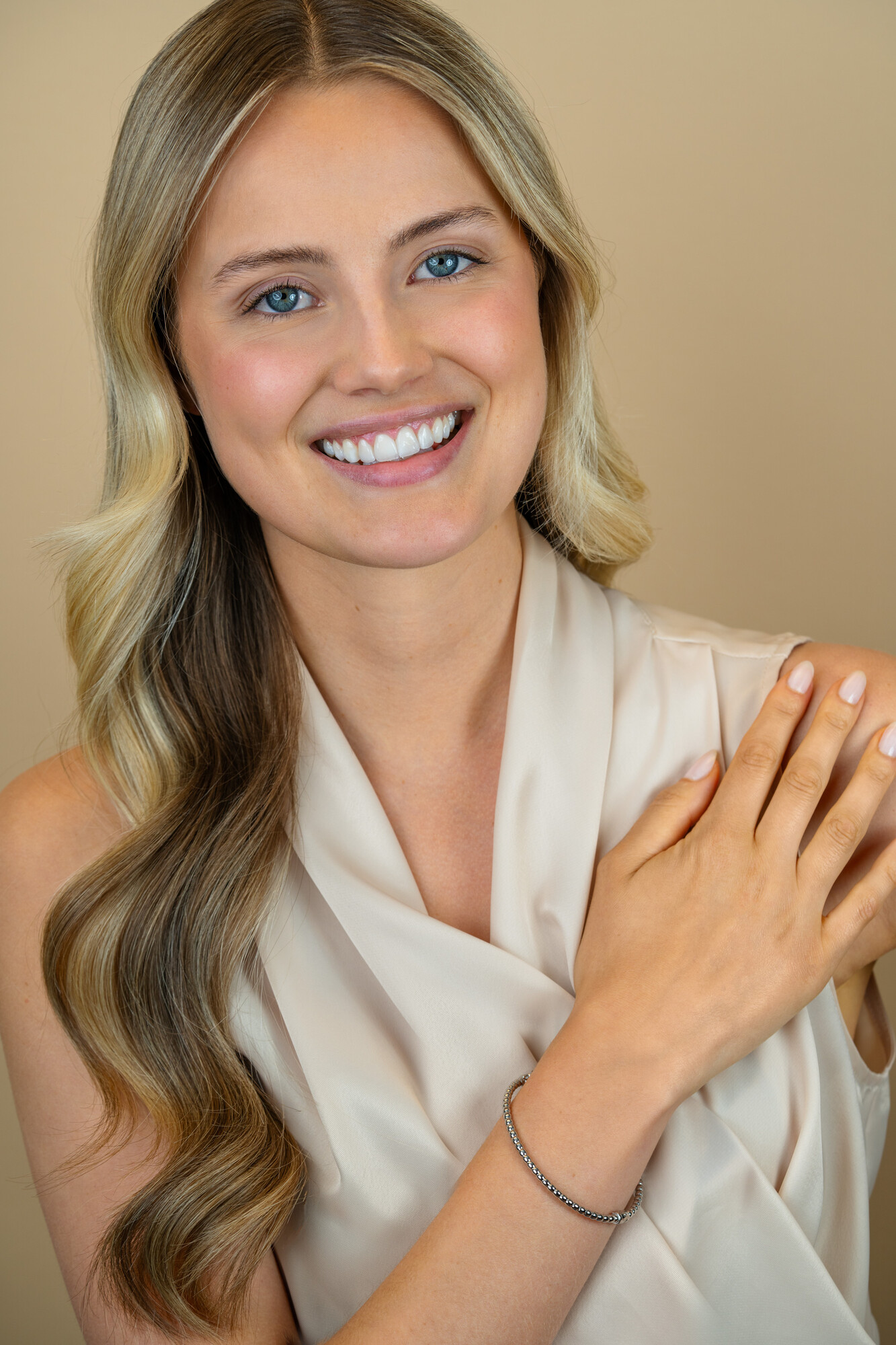 ZINZI zilveren bangle armband met bolletjes-motief 3mm en luxe scharniersluiting ZIA2755