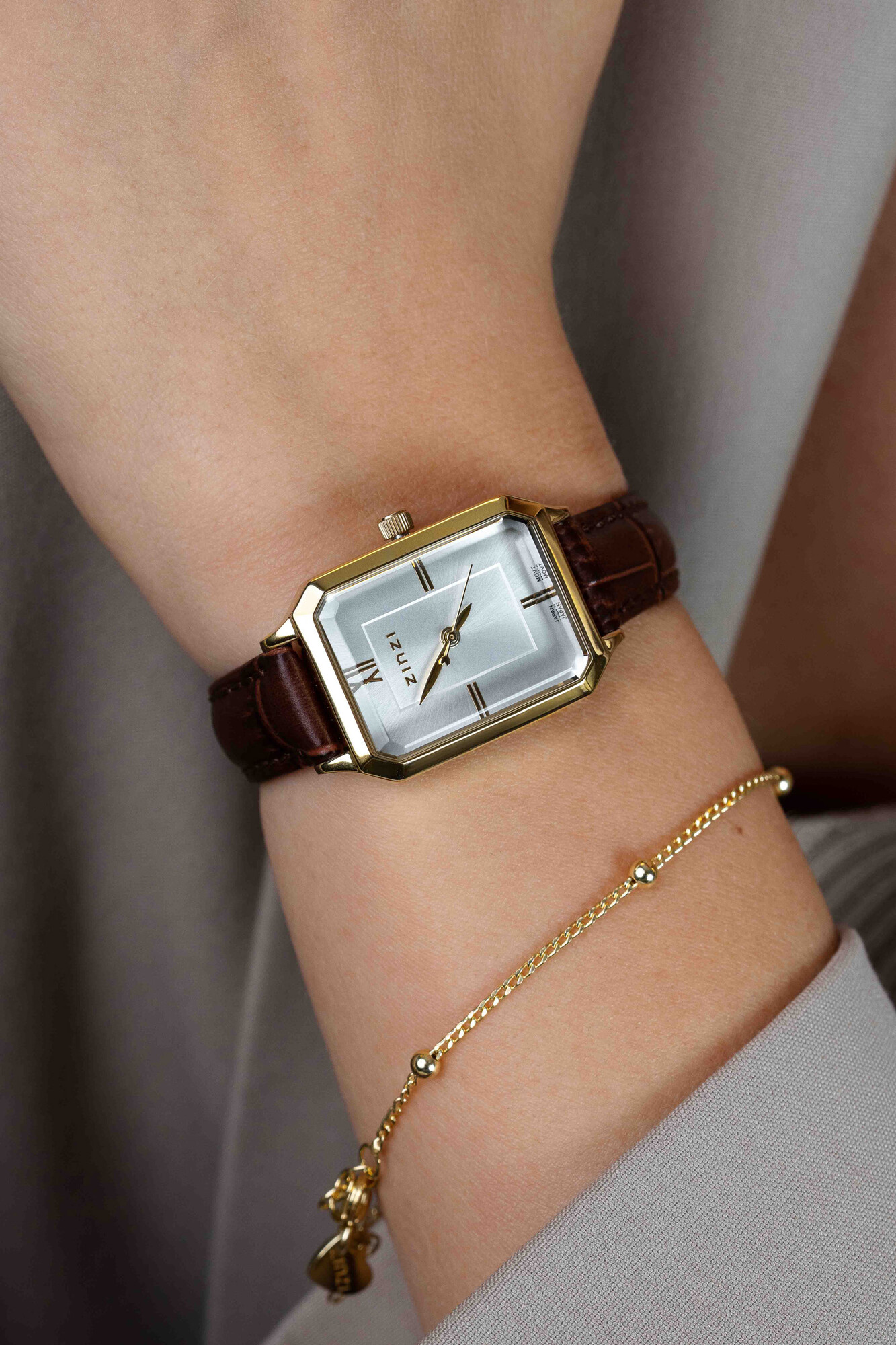 ZINZI Allure horloge 30mm achthoekige goudkleurige kast, zilvergekleurde wijzerplaat en bruine leren band, Japans uurwerk ZIW2533B
