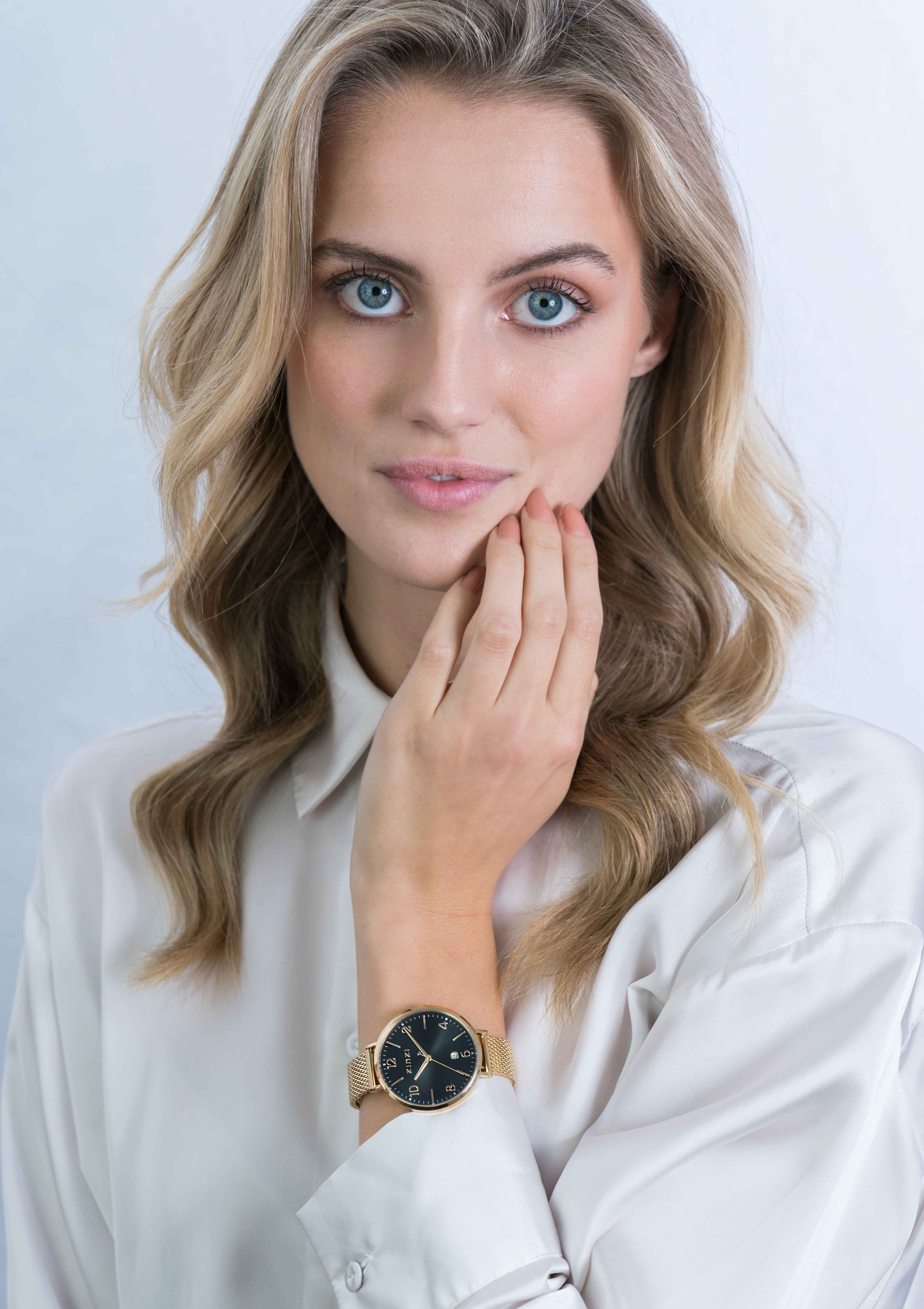 ZINZI horloge SOPHIE zwarte wijzerplaat met datum, goudkleurige kast 38mm, stalen mesh band 14mm ZIW1443
