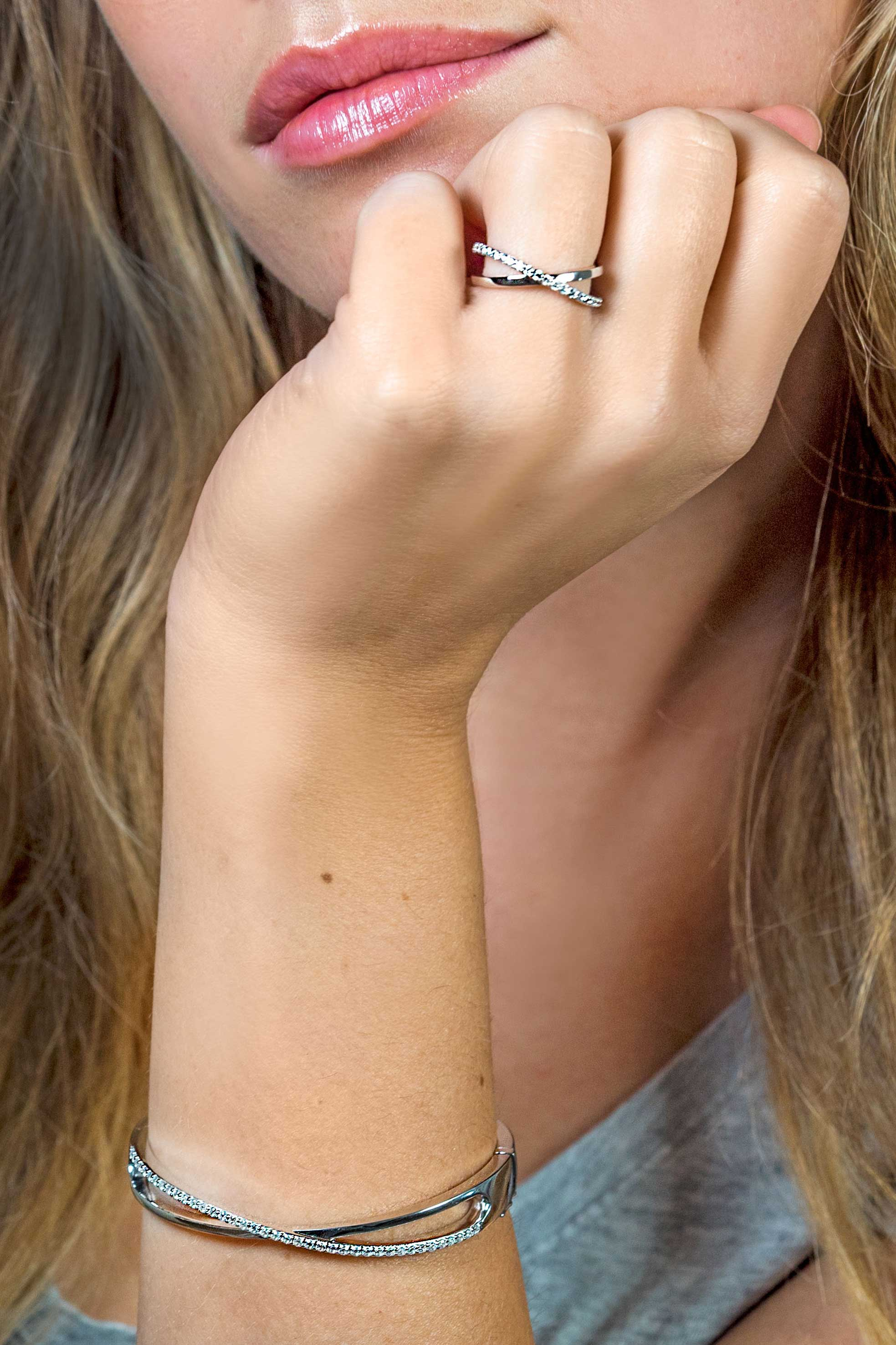 ZINZI zilveren cross-over ring glad wit ZIR1569