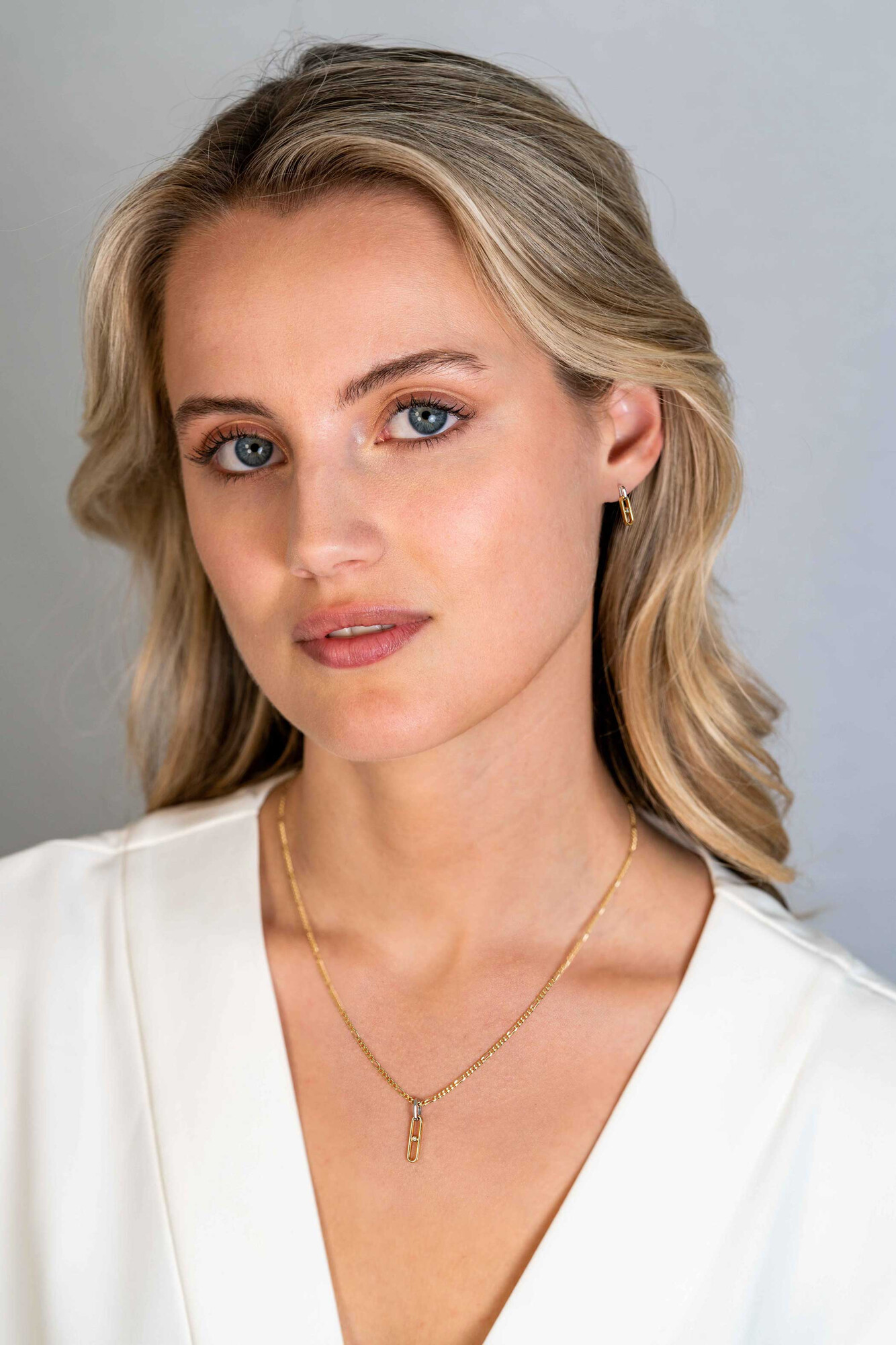 ZINZI gold plated zilveren ovale hanger 20mm met witte zirconia ZIH2300 (zonder collier)