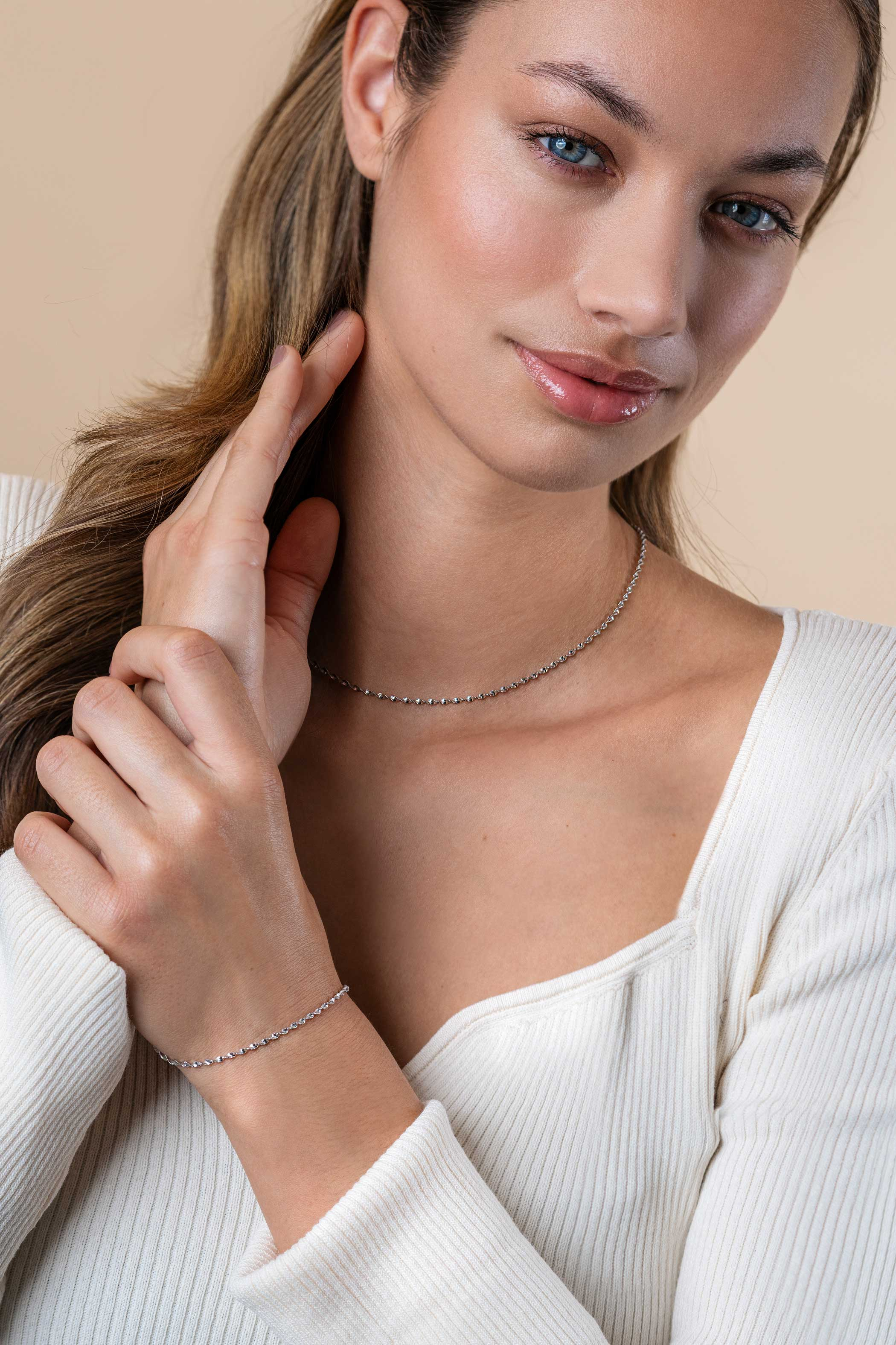 ZINZI zilveren ketting met glinsterende gedraaide schakels 1,9mm breed 43-45cm ZIC2585
