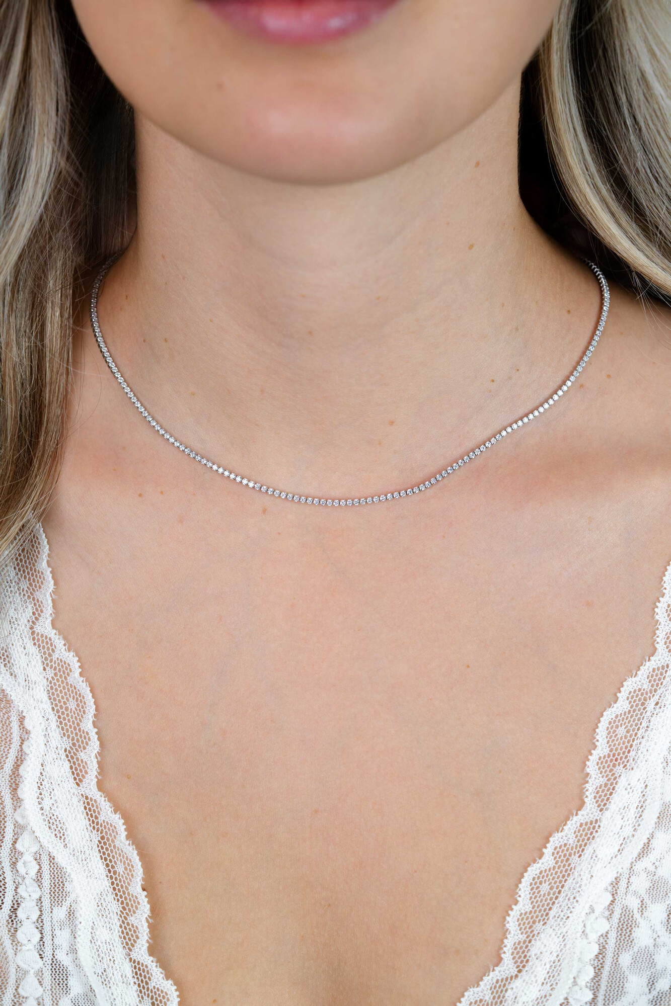 ZINZI zilveren tennis collier 45cm met rijzetting witte zirconia's 1,7mm breed ZIC2794