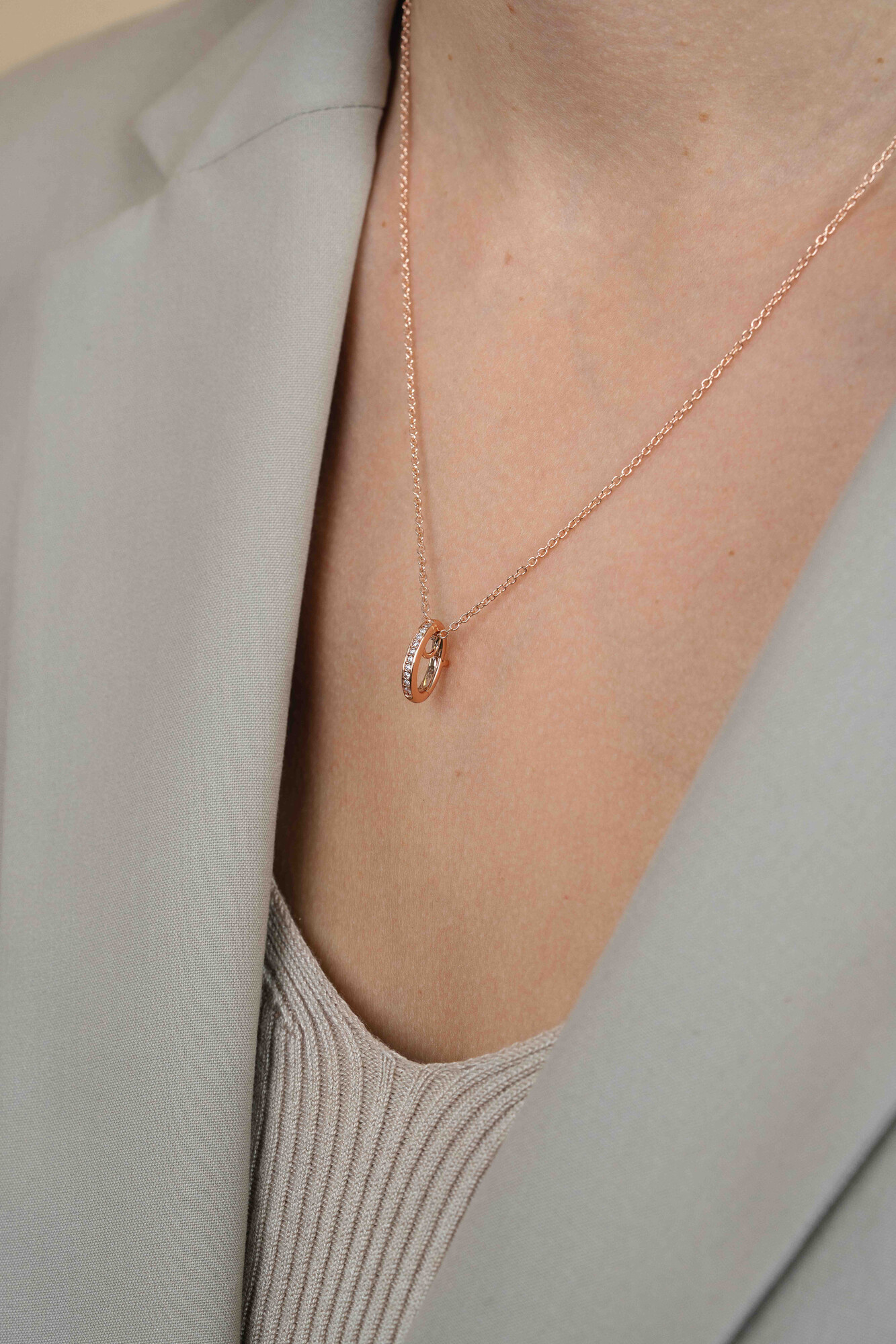 ZINZI rose gold plated zilveren hanger met witte zirconia's om je oorbedels aan te hangen ZIH2CHR