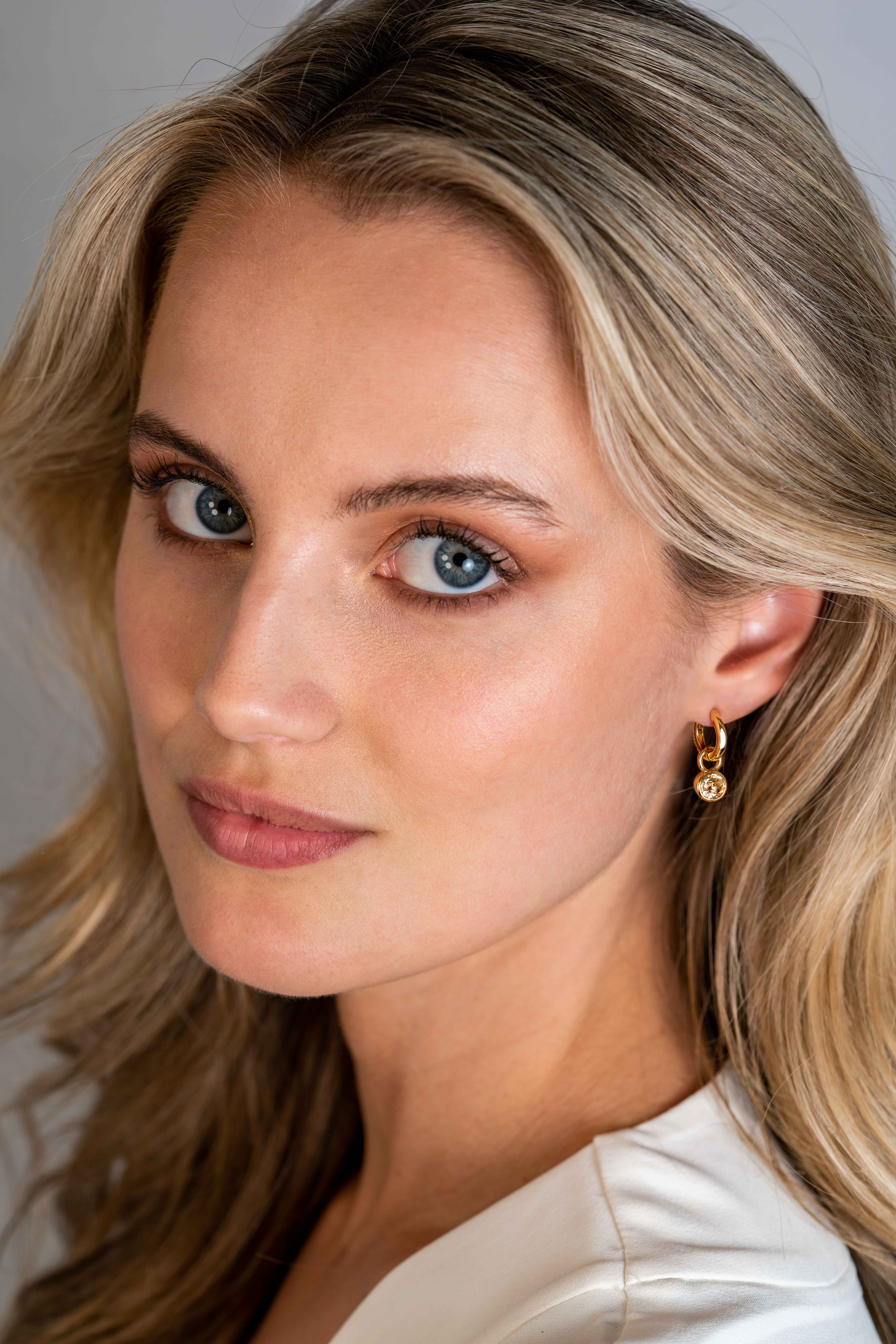 NOVEMBER oorbedels gold plated met geboortesteen geel citrien zirconia (excl. oorringen)
