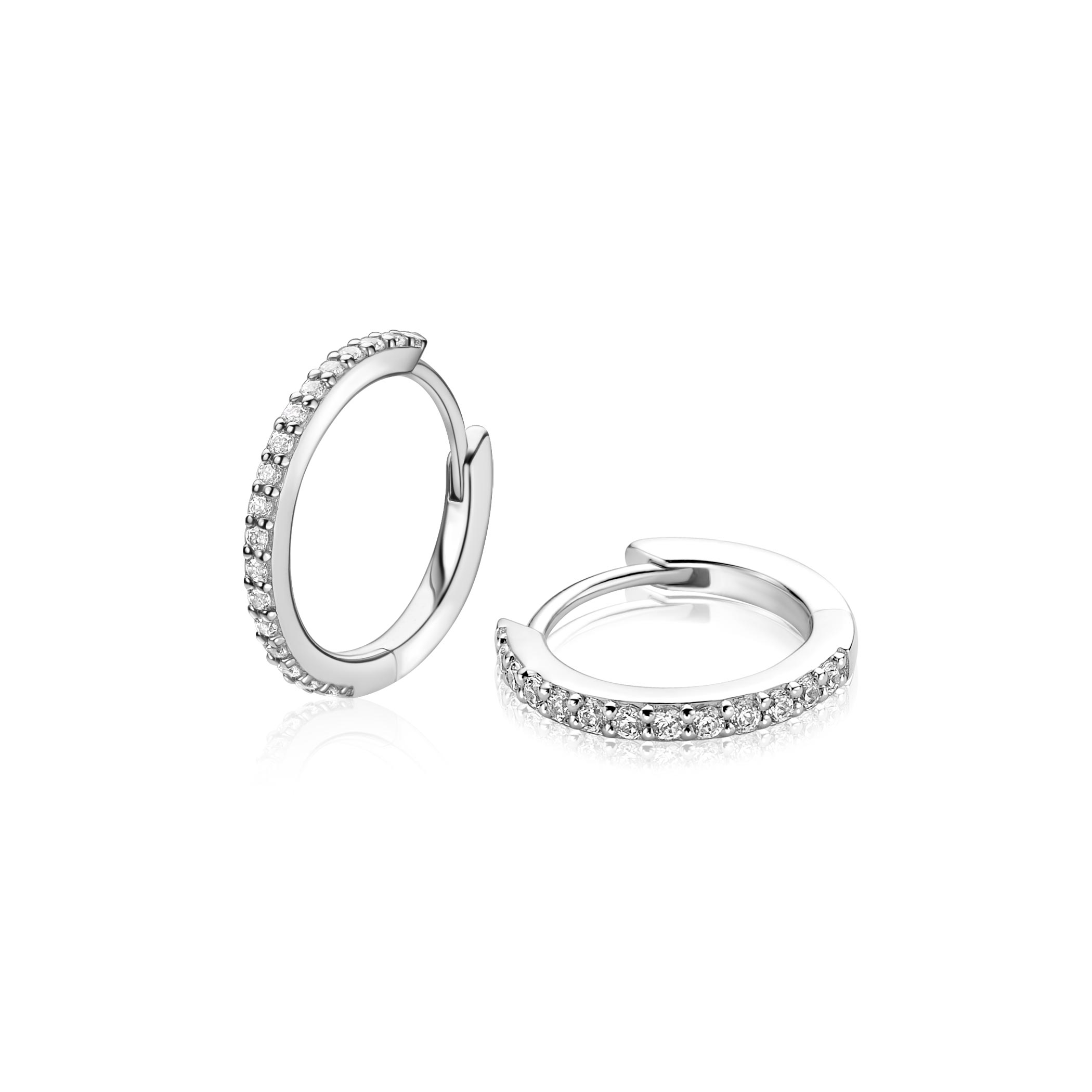 13mm ZINZI zilveren tennis oorringen bezet met een rij schitterende zirkonia’s ZIO2831