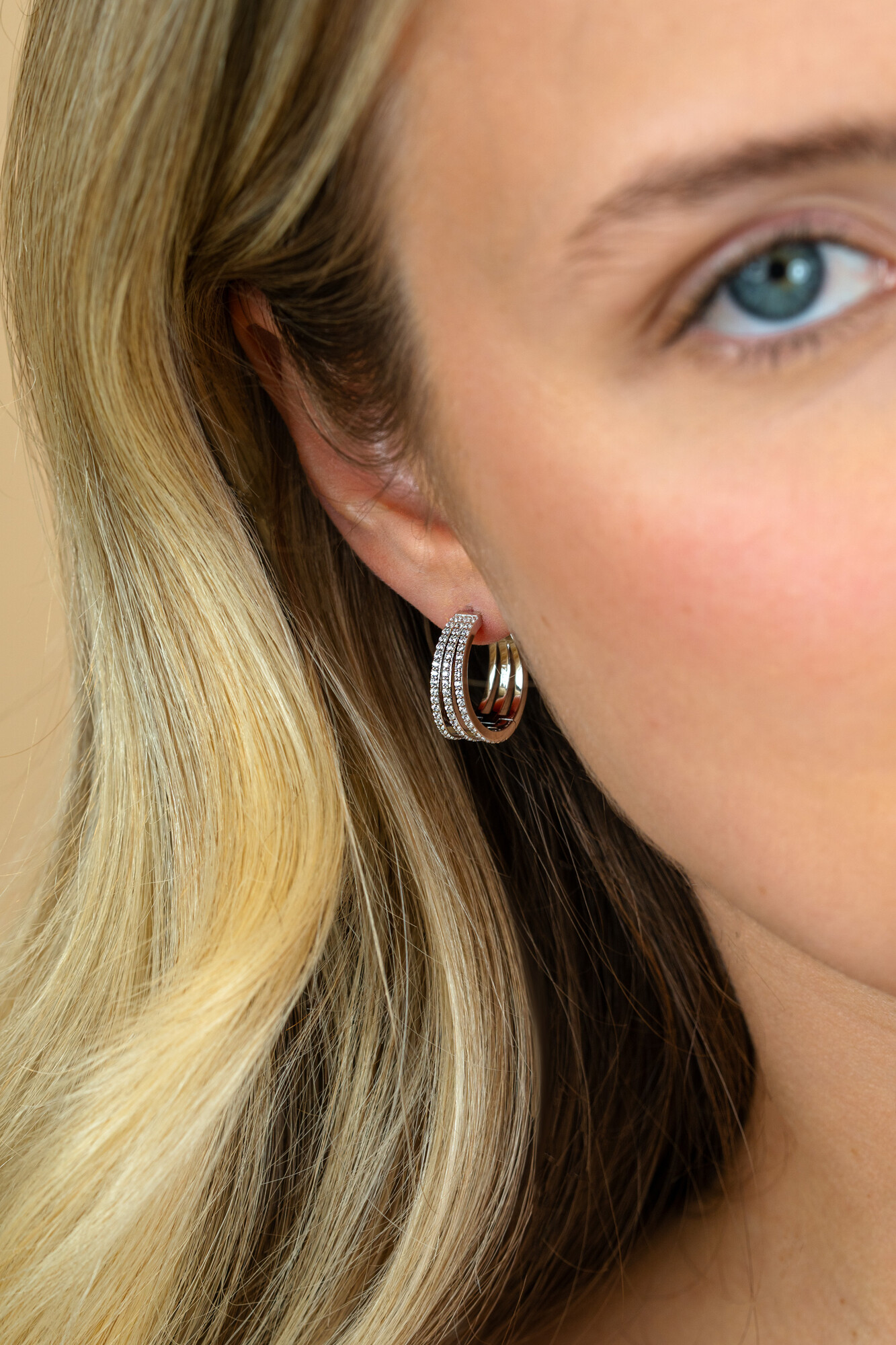 18mm ZINZI zilveren multi-look oorringen met luxe scharniersluiting 7mm breed ZIO2727L