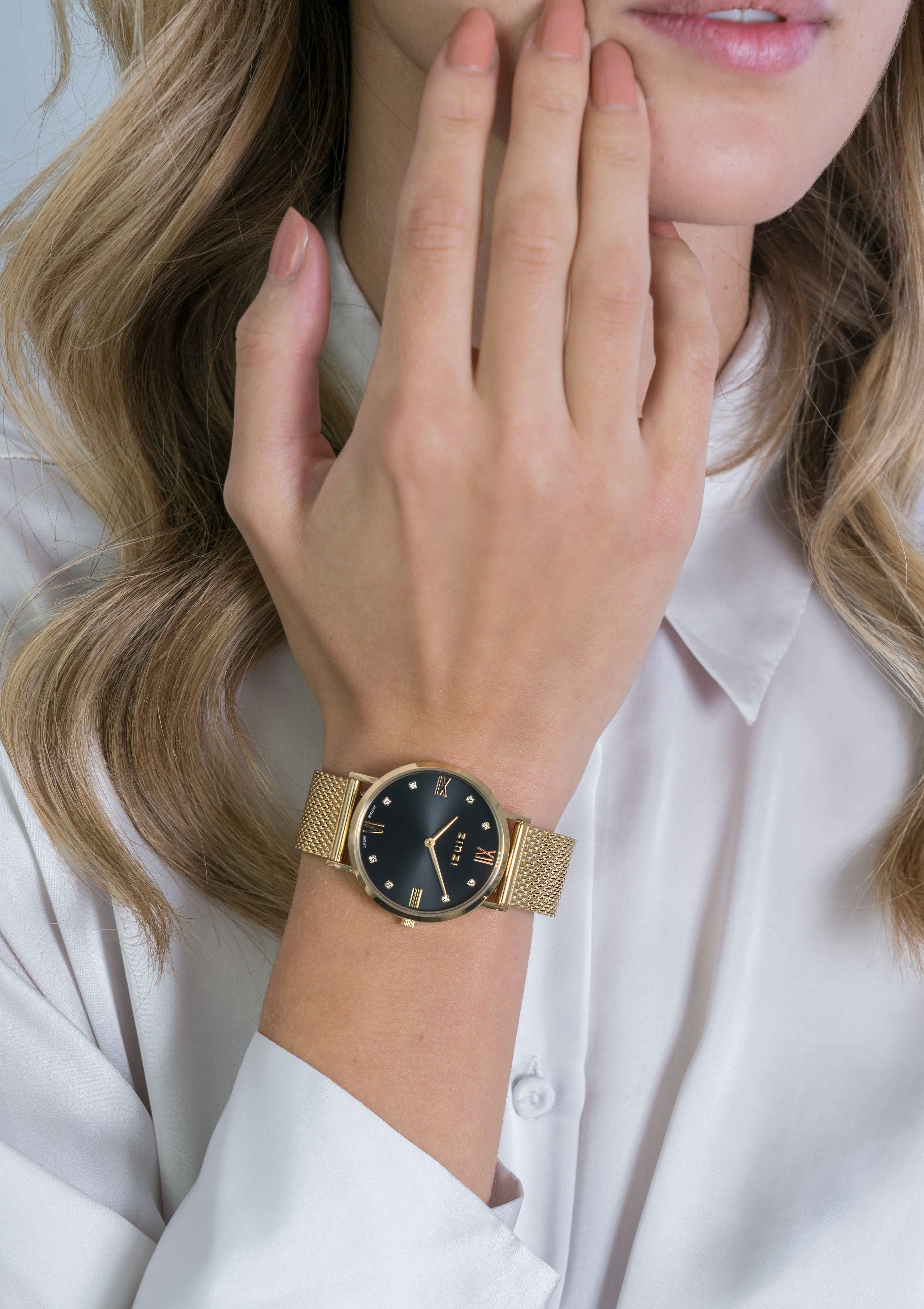 ZINZI Roman horloge zwarte wijzerplaat, witte zirconia's bij uuraanduiding, goudkleurige stalen mesh band 34mm ZIW543M
