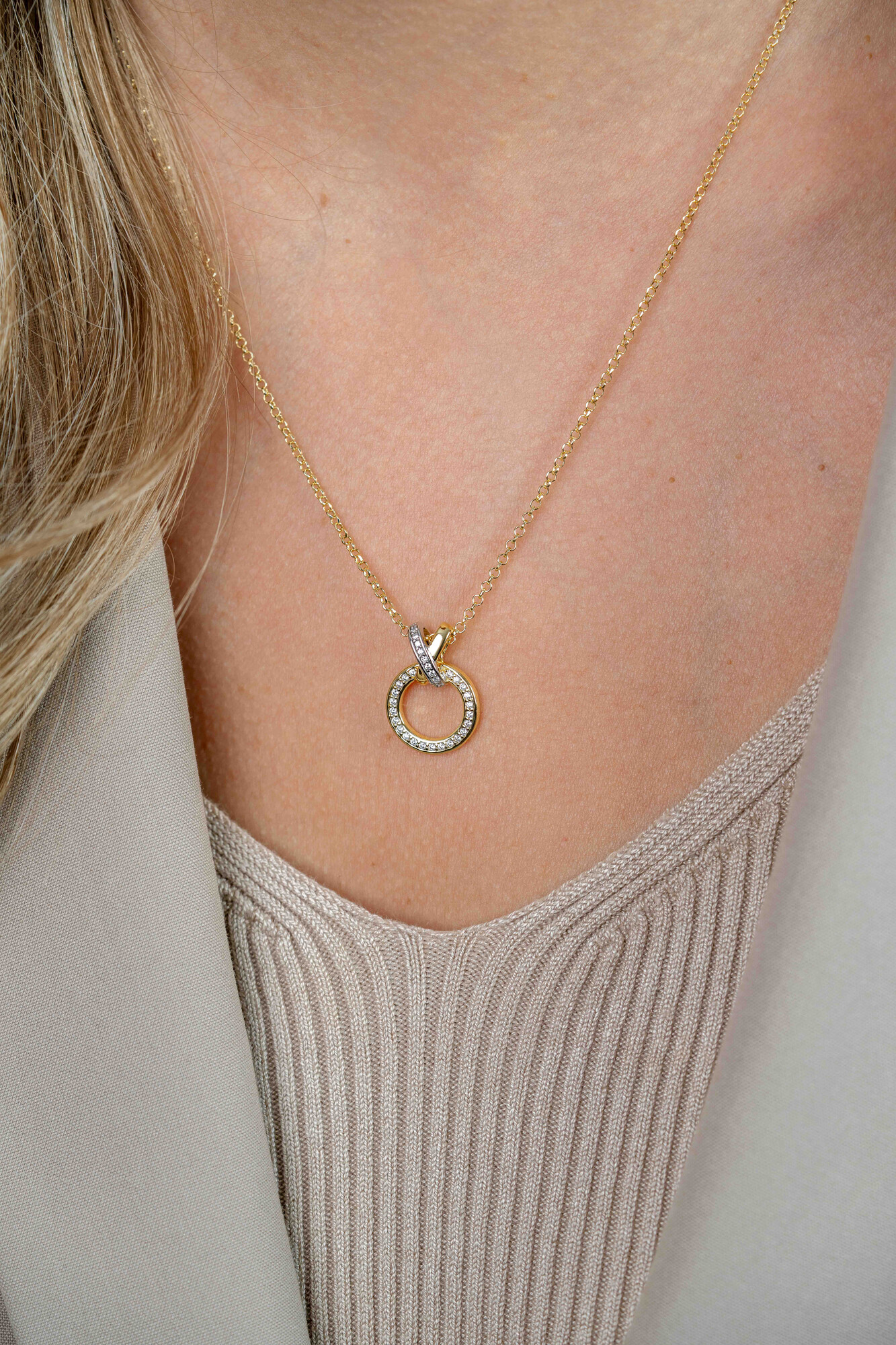 ZINZI gold plated zilveren ketting 42–45cm met X-vorm en luxe open rondje  ZIC1816Y