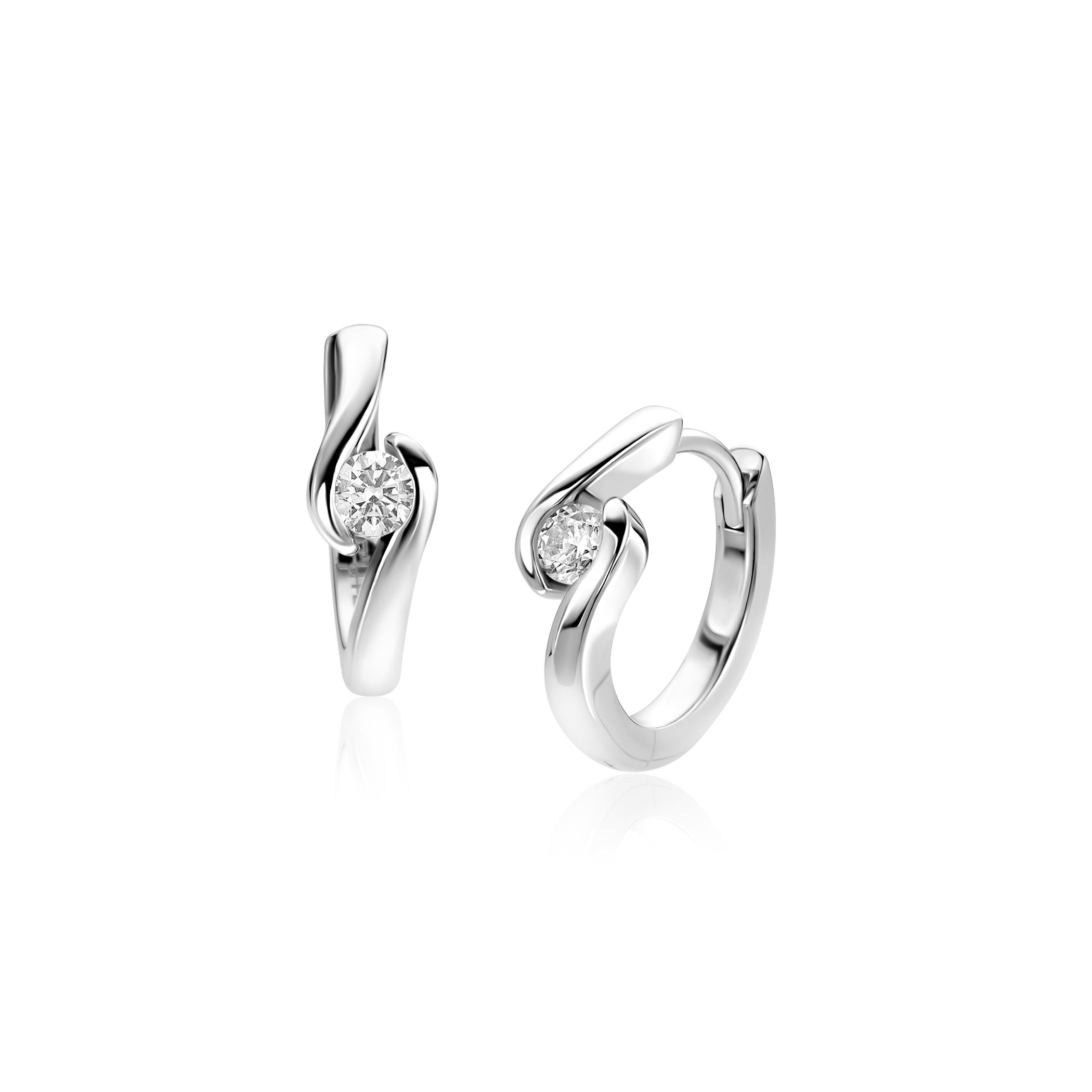 14mm ZINZI zilveren oorringen met ronde zirkonia, sierlijk omklemd door twee golvende banen, met luxe klapsluiting ZIO2766