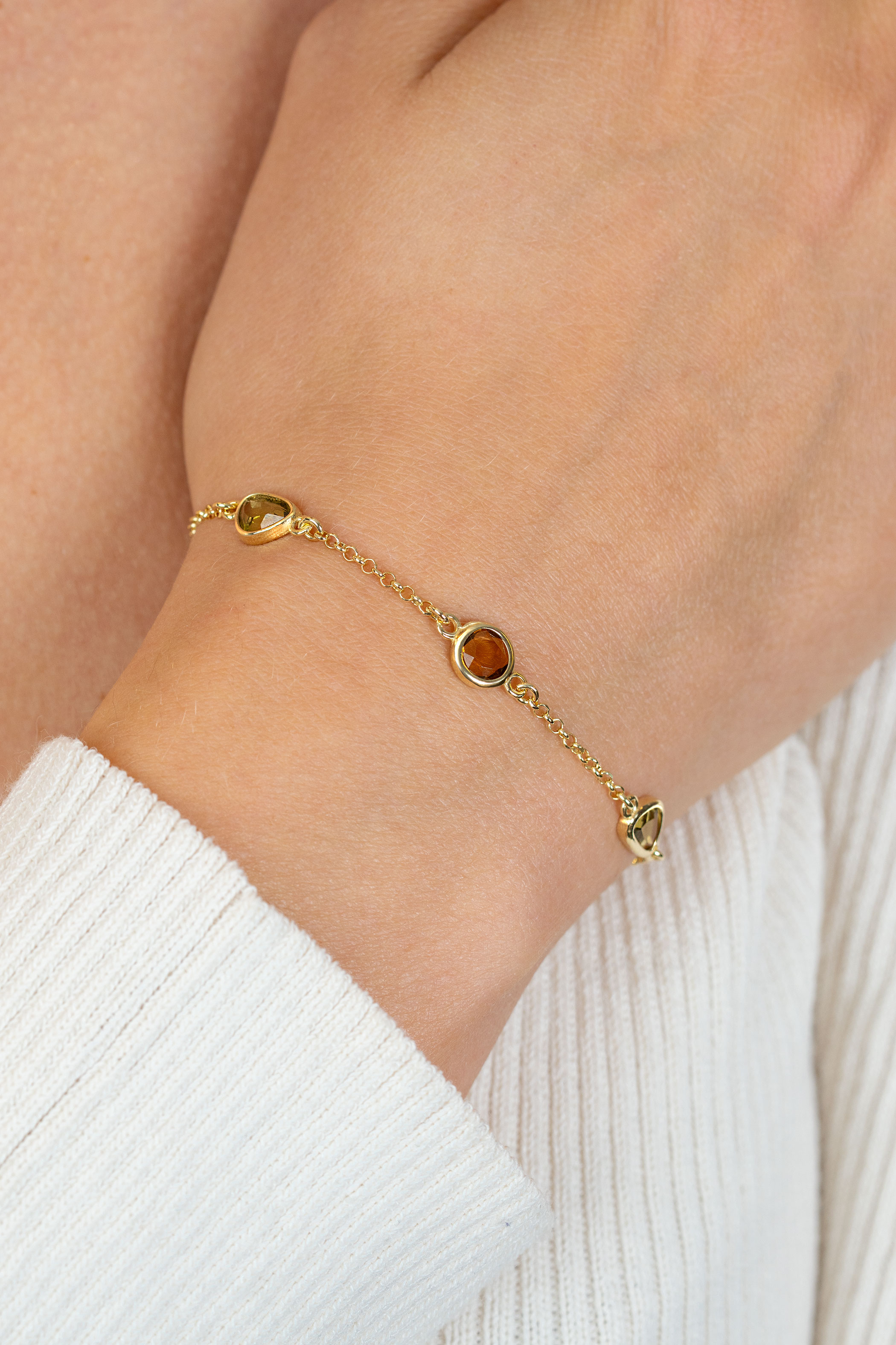 ZINZI gold plated zilveren fantasie armband met ronde vormen bruin en olijfgroen ZIA2770