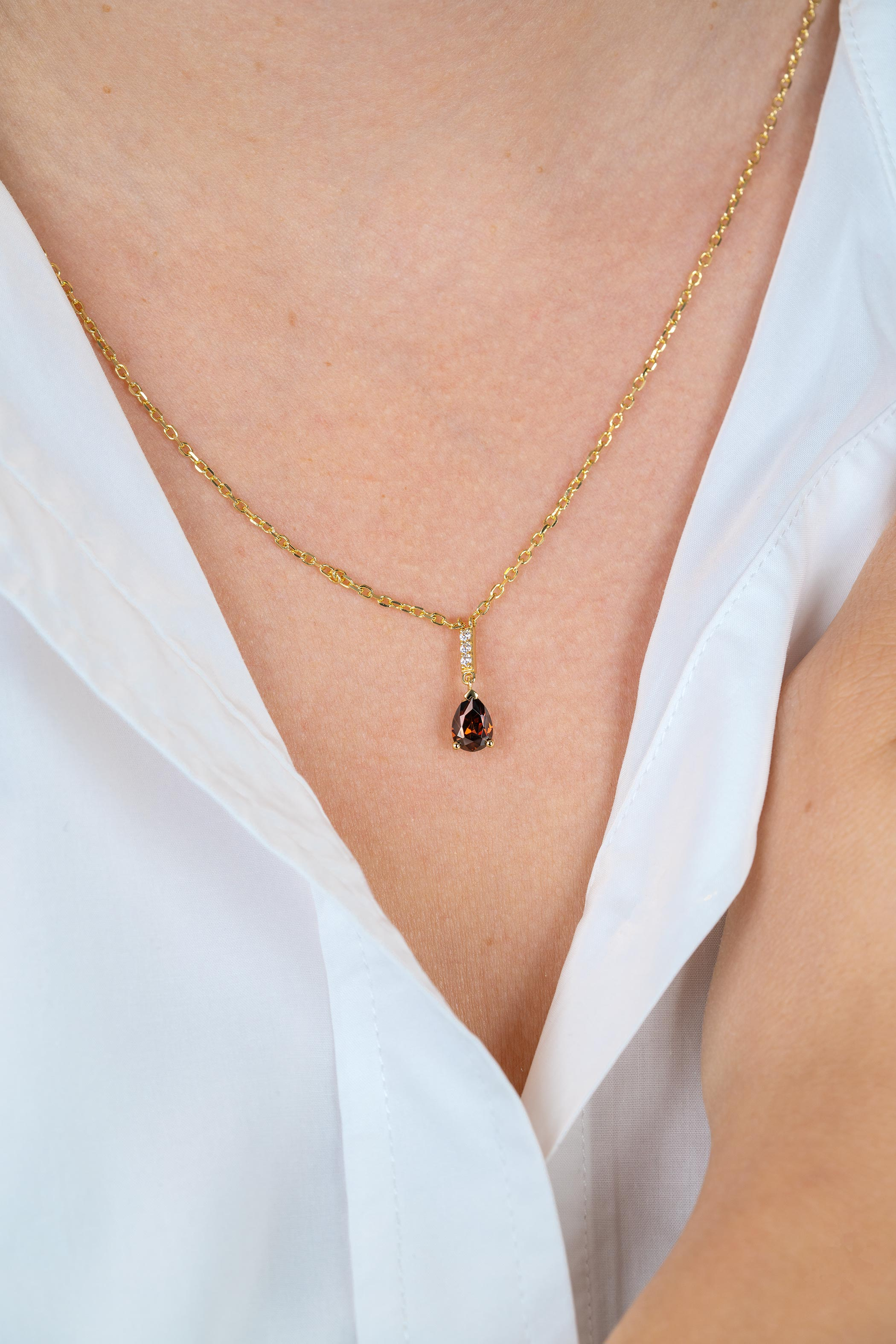 ZINZI goldplated zilveren ketting 45cm met bruine druppelvormige kleursteen ZIC2804