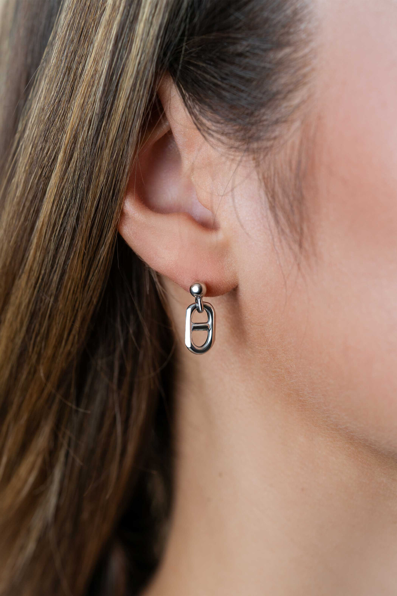 18mm ZINZI zilveren oorstekers met trendy marine schakel ZIO2580
