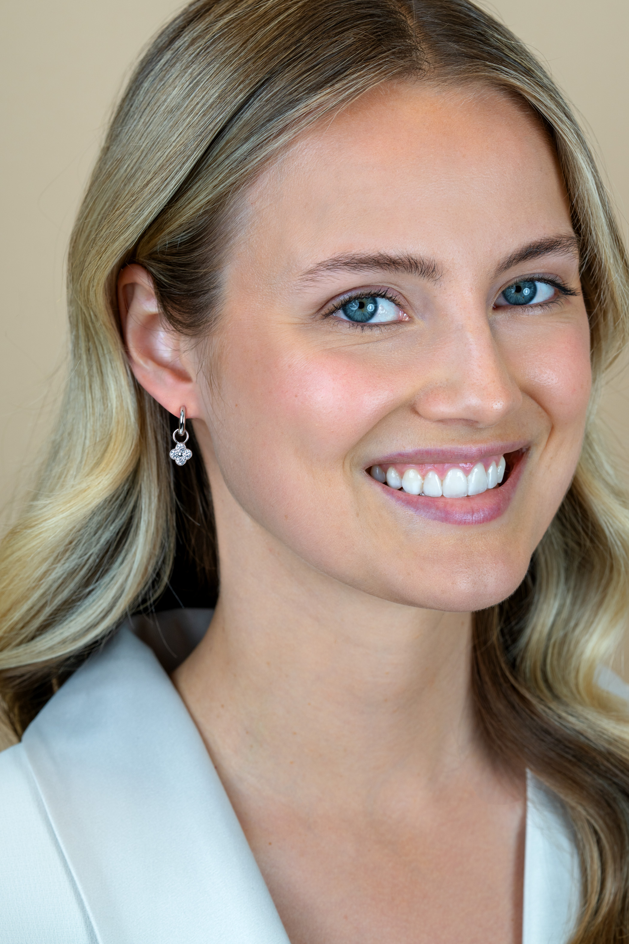 8mm ZINZI zilveren oorbedels klavertje ZICH2735 (zonder oorringen)