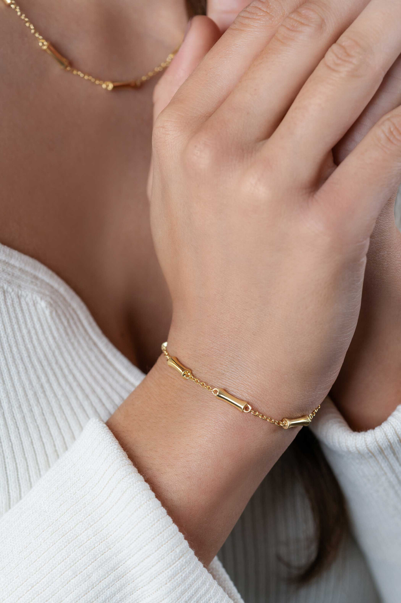 ZINZI gold plated zilveren schakel armband met vijf gladde bamboe vormen 17-20cm ZIA2577G

