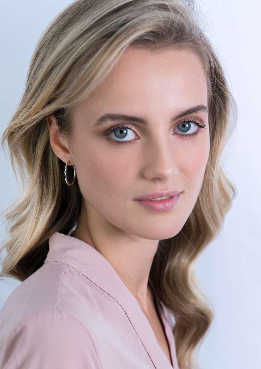 ZINZI zilveren oorringen gedraaid motief 25 x 2mm ZIO2129