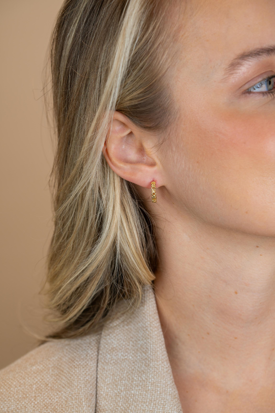 15mm ZINZI goldplated zilveren oorringen met fantasie schakels, 3mm buisdikte en luxe klapsluiting ZIO2802