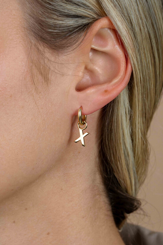 ZINZI zilveren geelvergulde letter oorbedel X per stuk geprijsd ZICH2145X. (zonder oorringen).