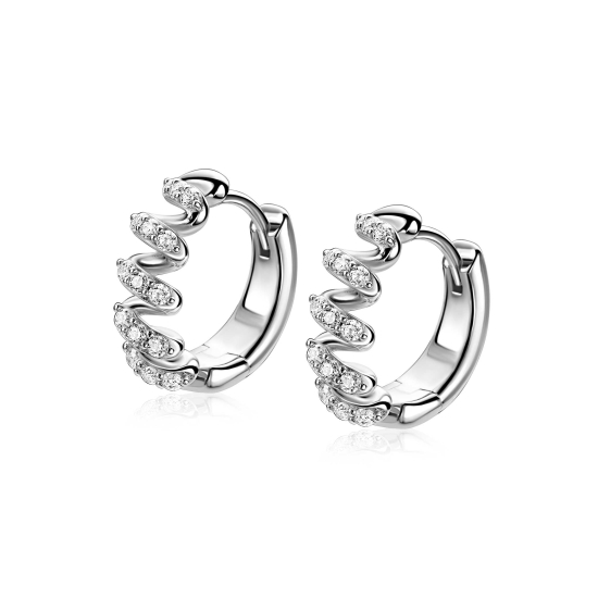 16mm ZINZI zilveren oorringen met een sierlijk open golvend design, bezet met witte zirkonia’s, luxe klapsluiting ZIO2877