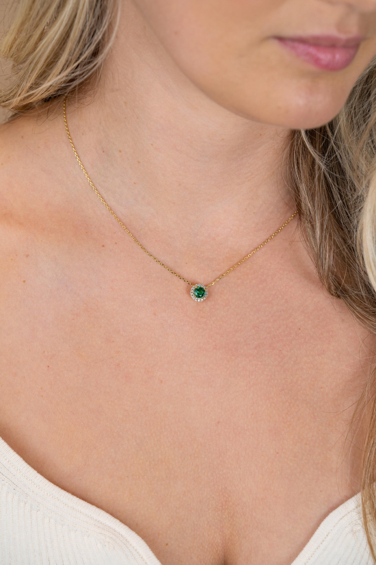 ZINZI goldplated zilveren ketting 45cm met smaragdgroene kleursteen in entourage zetting ZIC2697G