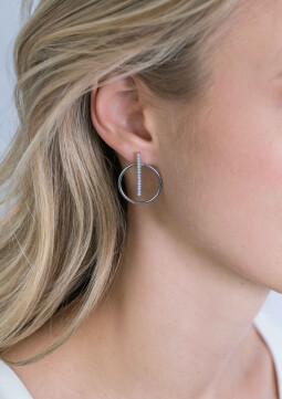 ZINZI zilveren trendy open ronde oorsieraden 26mm staafje bezet met witte zirconia's ZIO2100