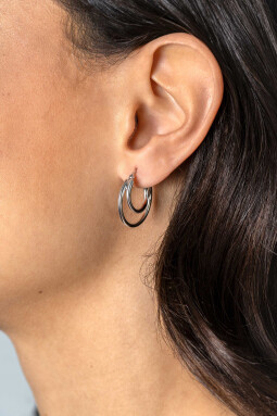 23mm ZINZI zilveren oorringen met een dubbele oorring in het midden. Een trendy multi-look uitstraling ZIO2483