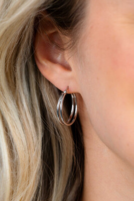 24mm ZINZI zilveren multi-look oorringen met dubbele buis. Met gemakkelijke bovensluiting ZIO2858
