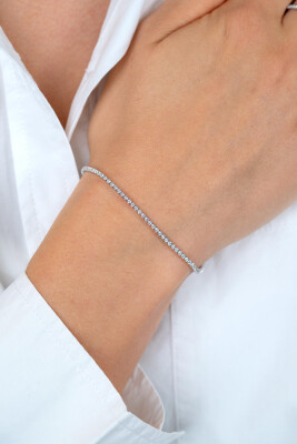 ZINZI zilveren tennis armband 1,7mm breed met rijzetting witte zirconia's ZIA2794