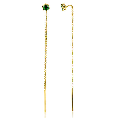 80mm ZINZI gold plated zilveren doortrek oorbellen met chatonzetting 5mm groene kleursteen en sierlijk kettinkje ZIO2576GG
